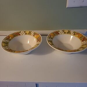 Set of Two Metlox Bowls